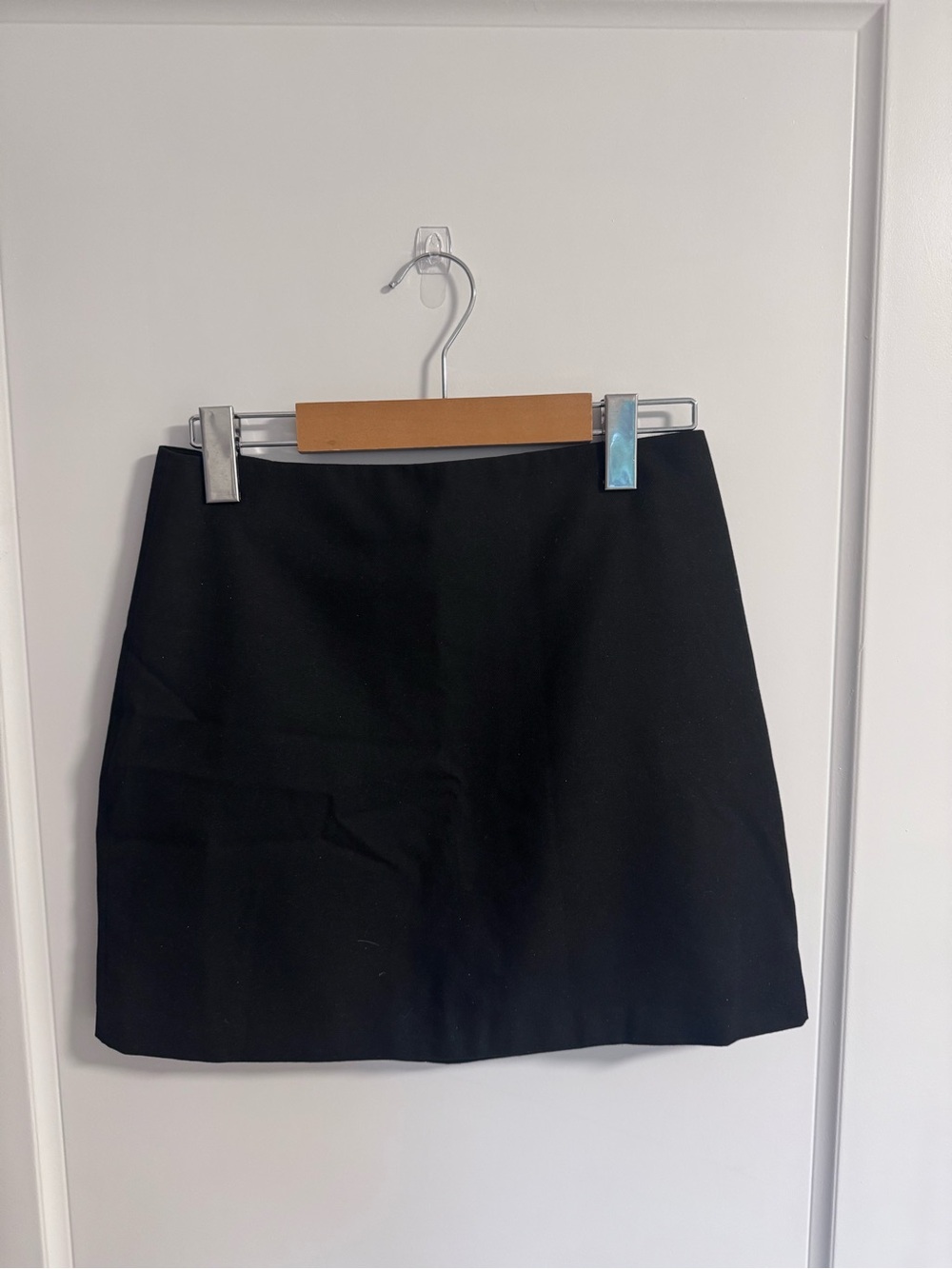 H&M Black Mini Skirt - Classic A-Line
